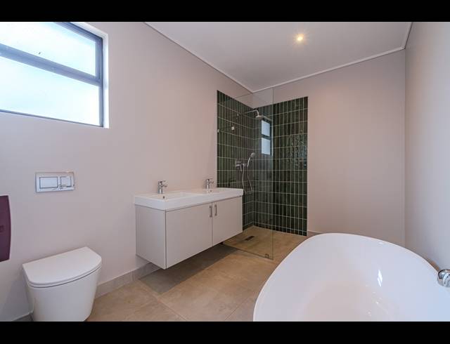 3 BEDROOM FREEHOLD FOR SALE IN ZULULAMI LUXURY COASTAL ESTATE